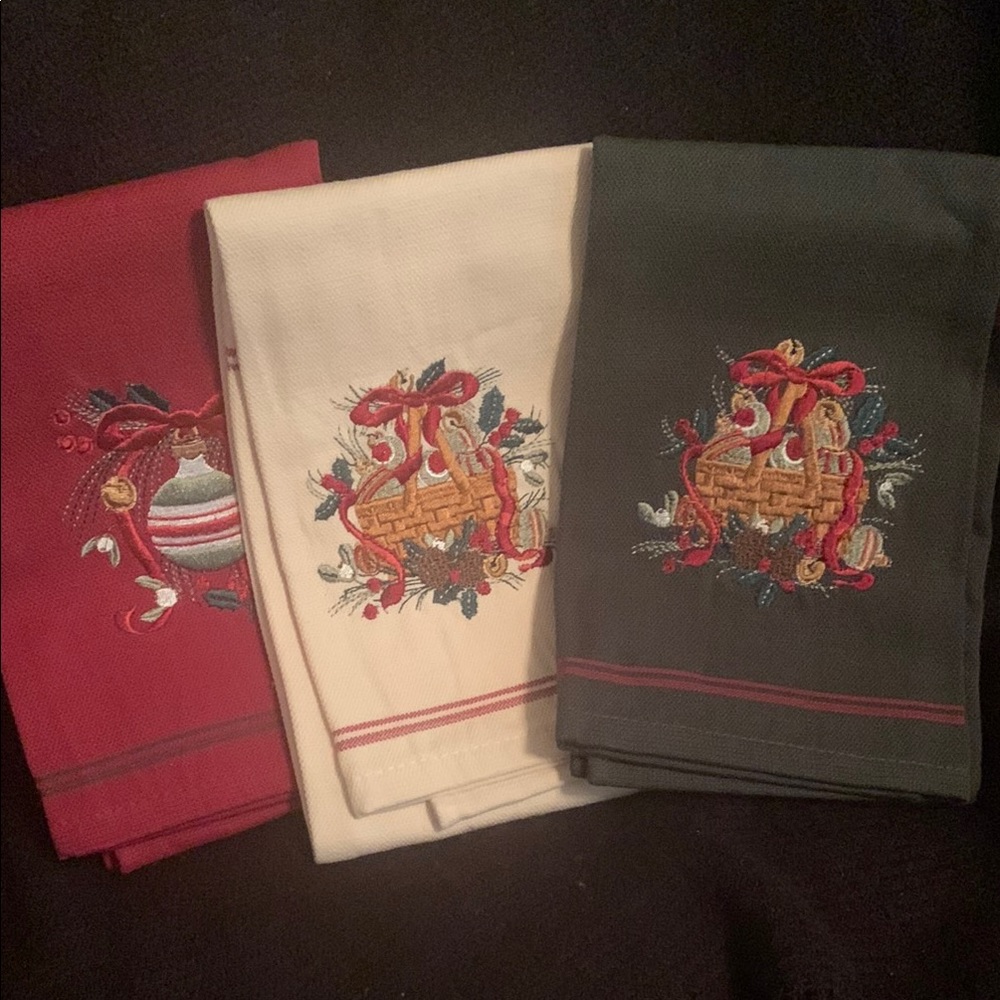 Longaberger Festive Embroidered Kitchen Towel Set - Red, Cream, Green